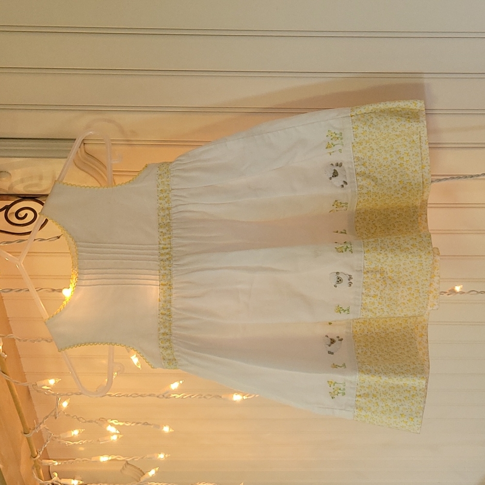 Sleeveless dress with bloomers